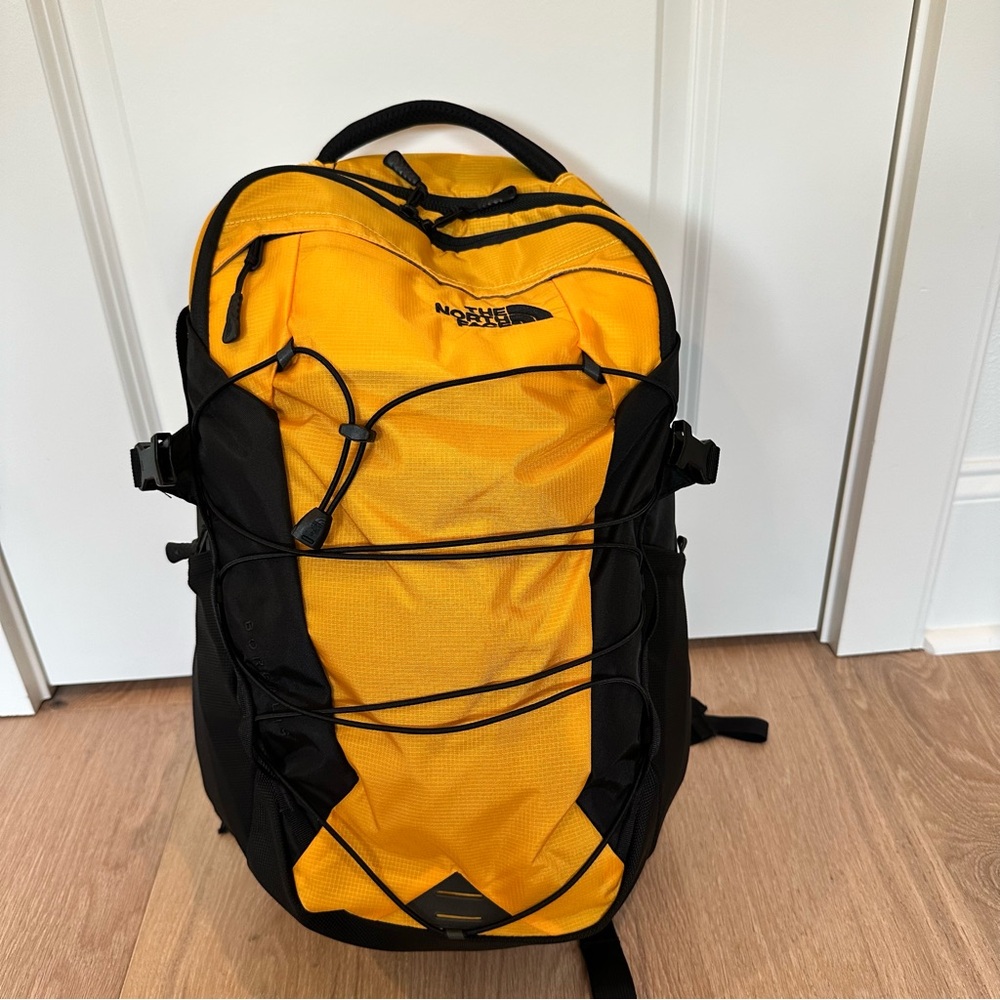 🆕The North Face Borealis Backpack